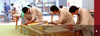 Make Souviners At Ateliers d’Ailleurs