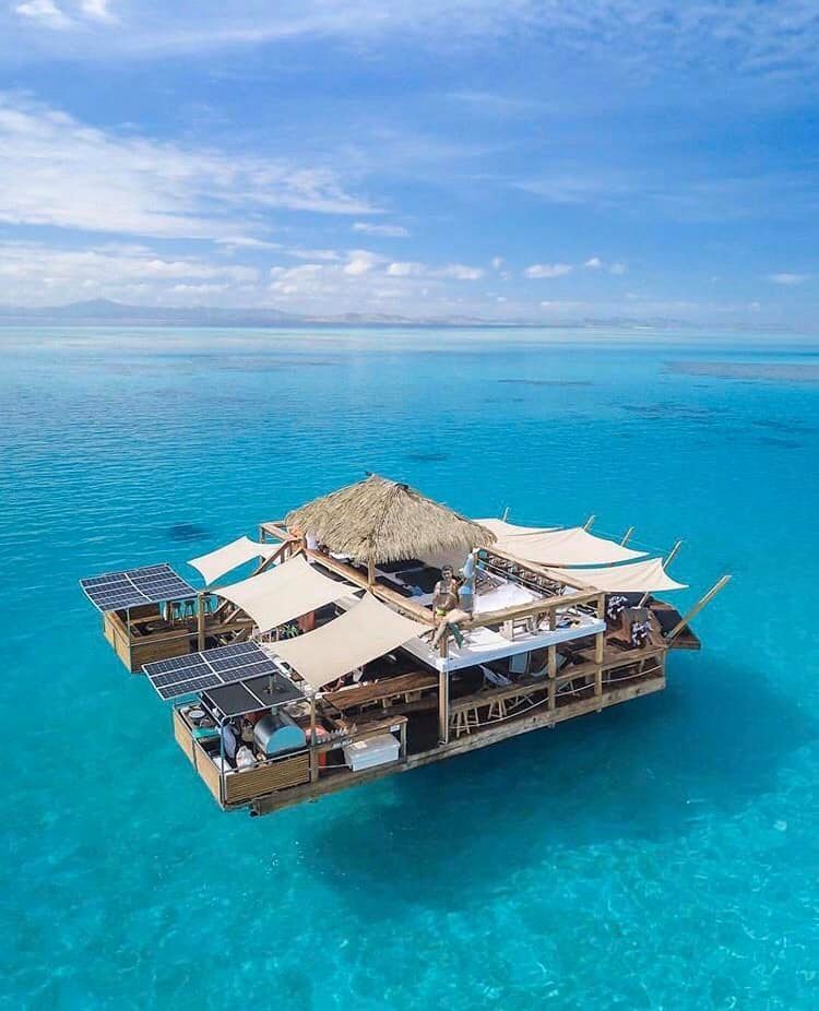 Visit Cloud 9 Floating Bar