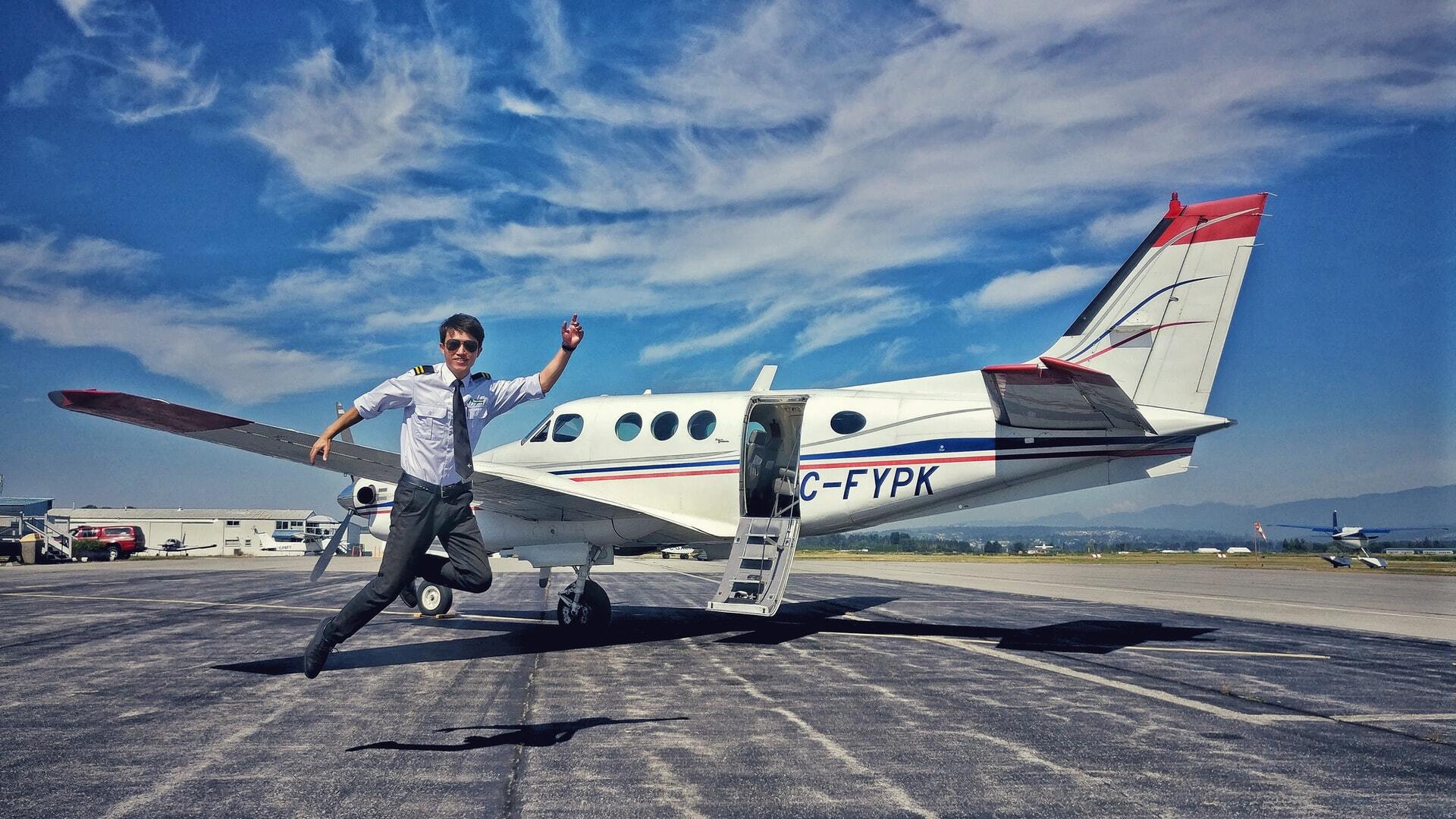 Fly An Airplane