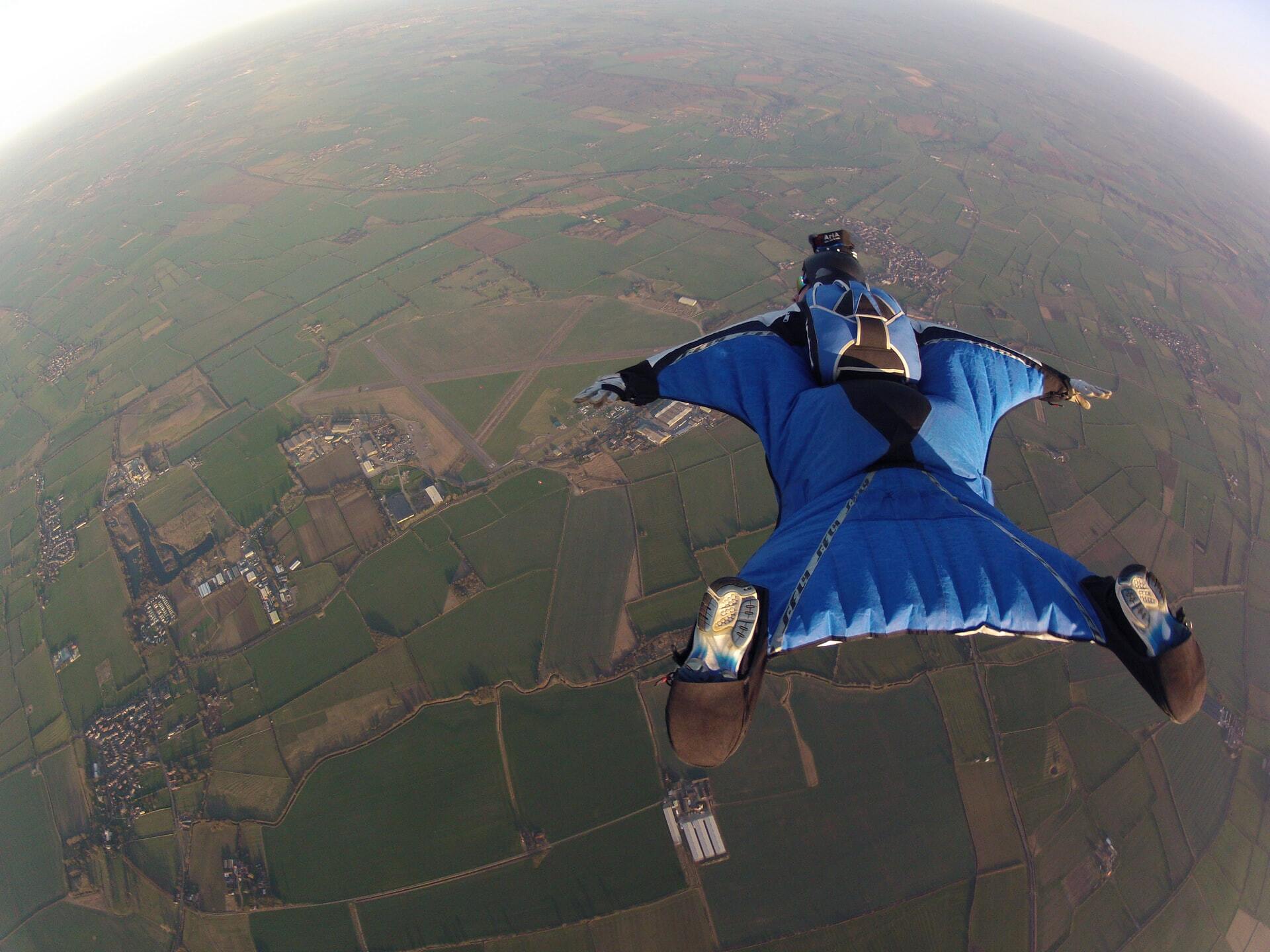 Fly in a Wingsuit