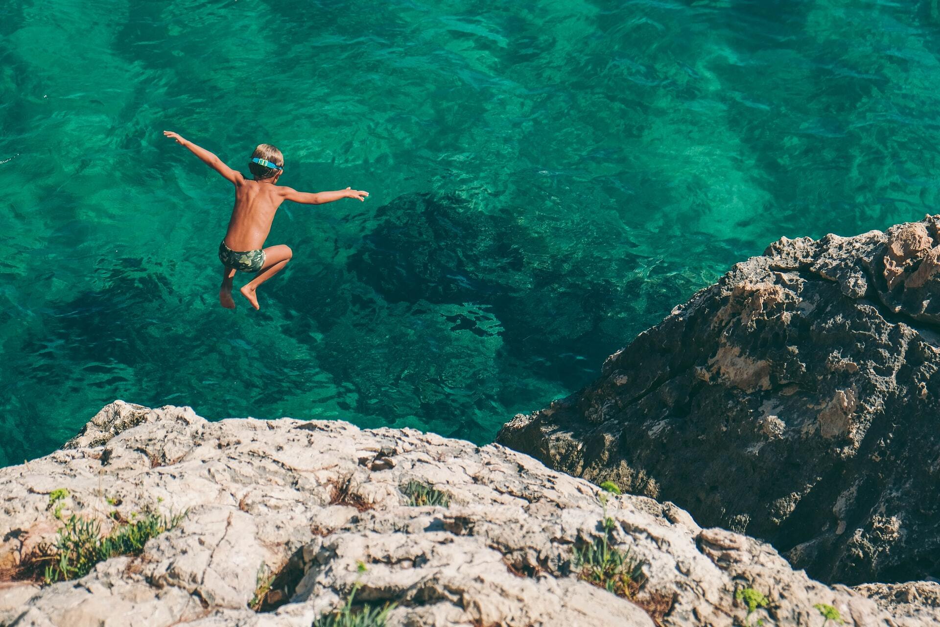 Go Cliff Diving