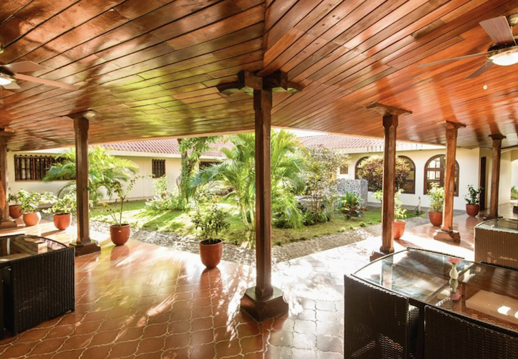 Hotel Flor De Sarta
