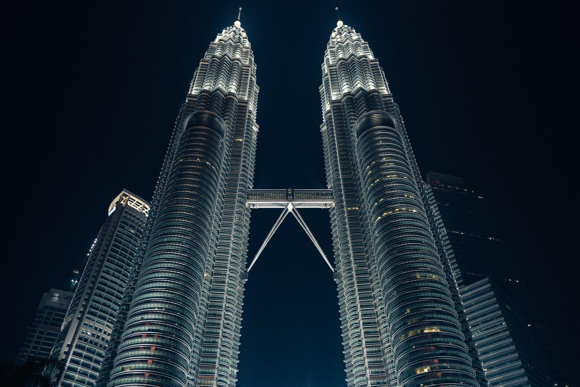 Skip The Line At The Petronas Towers