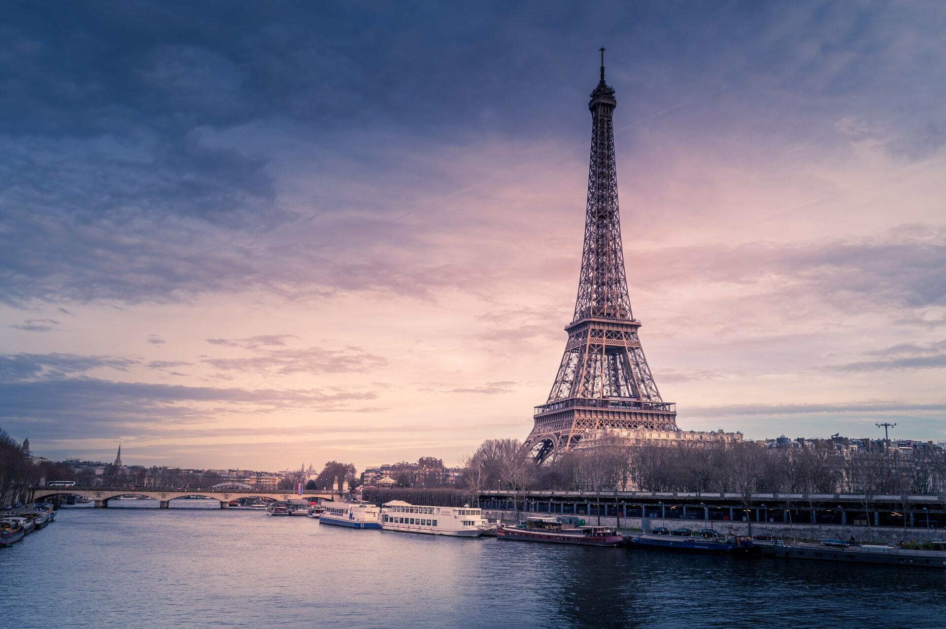 3 Nights Valentines Weekend In Paris For 2 photo 1