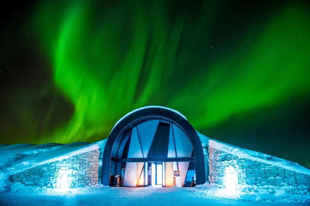 Stay in a ice hotel