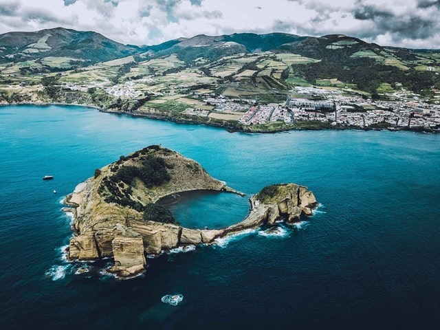7 Nights Swimming With Dolphins In Azores photo 1