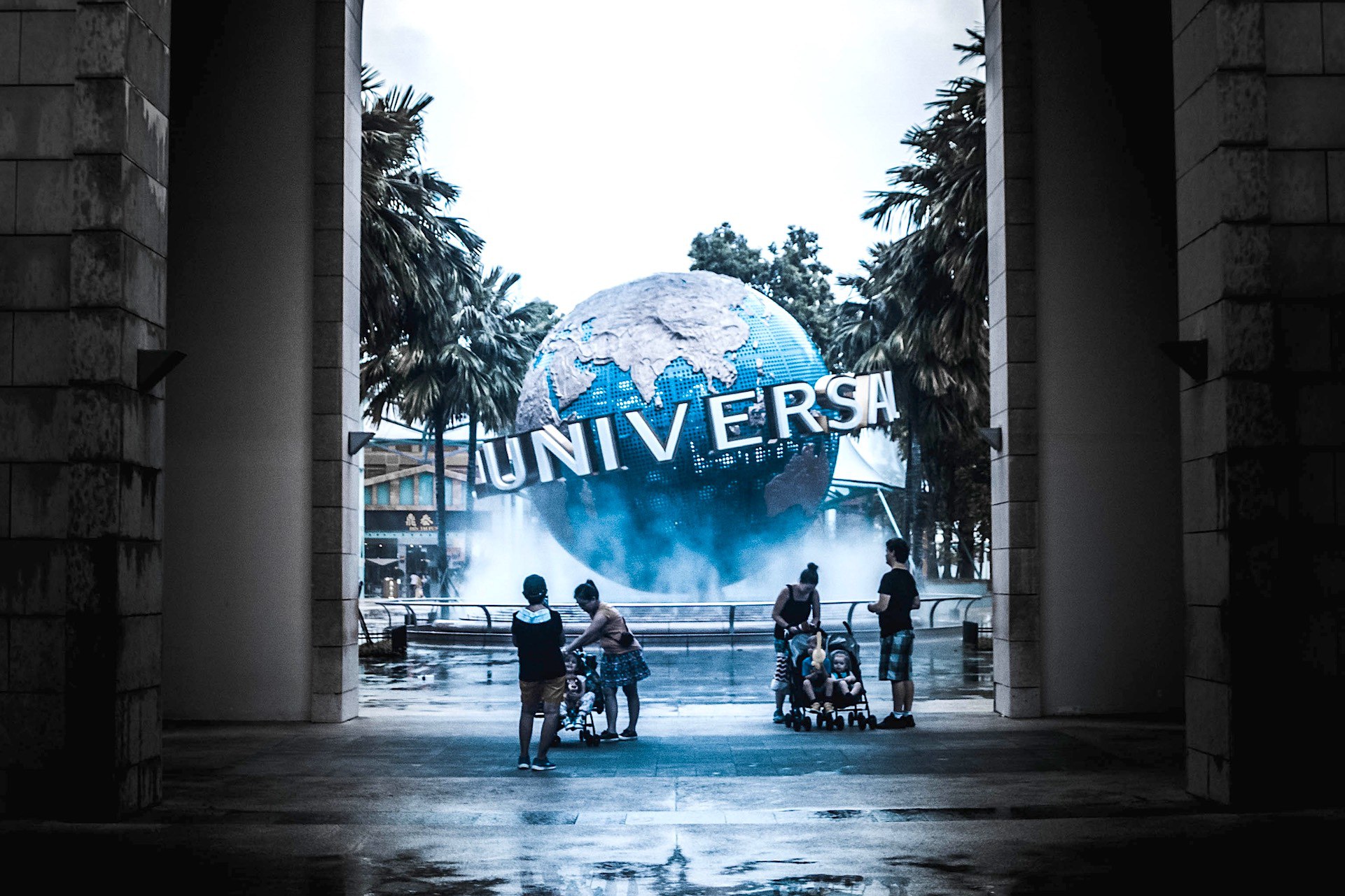 Go to Universal Studios