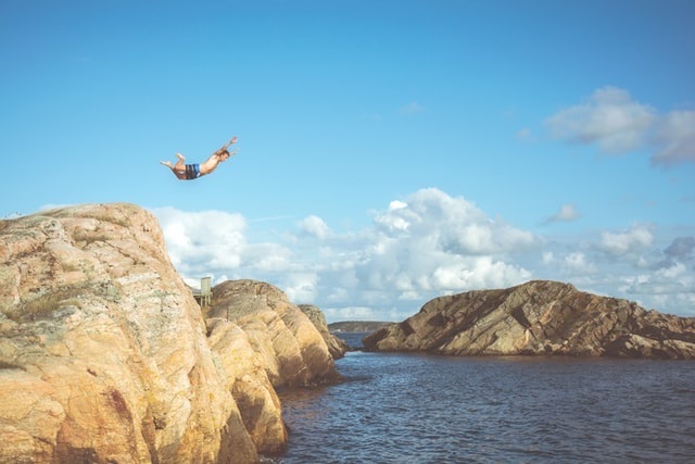 Go Cliff Diving