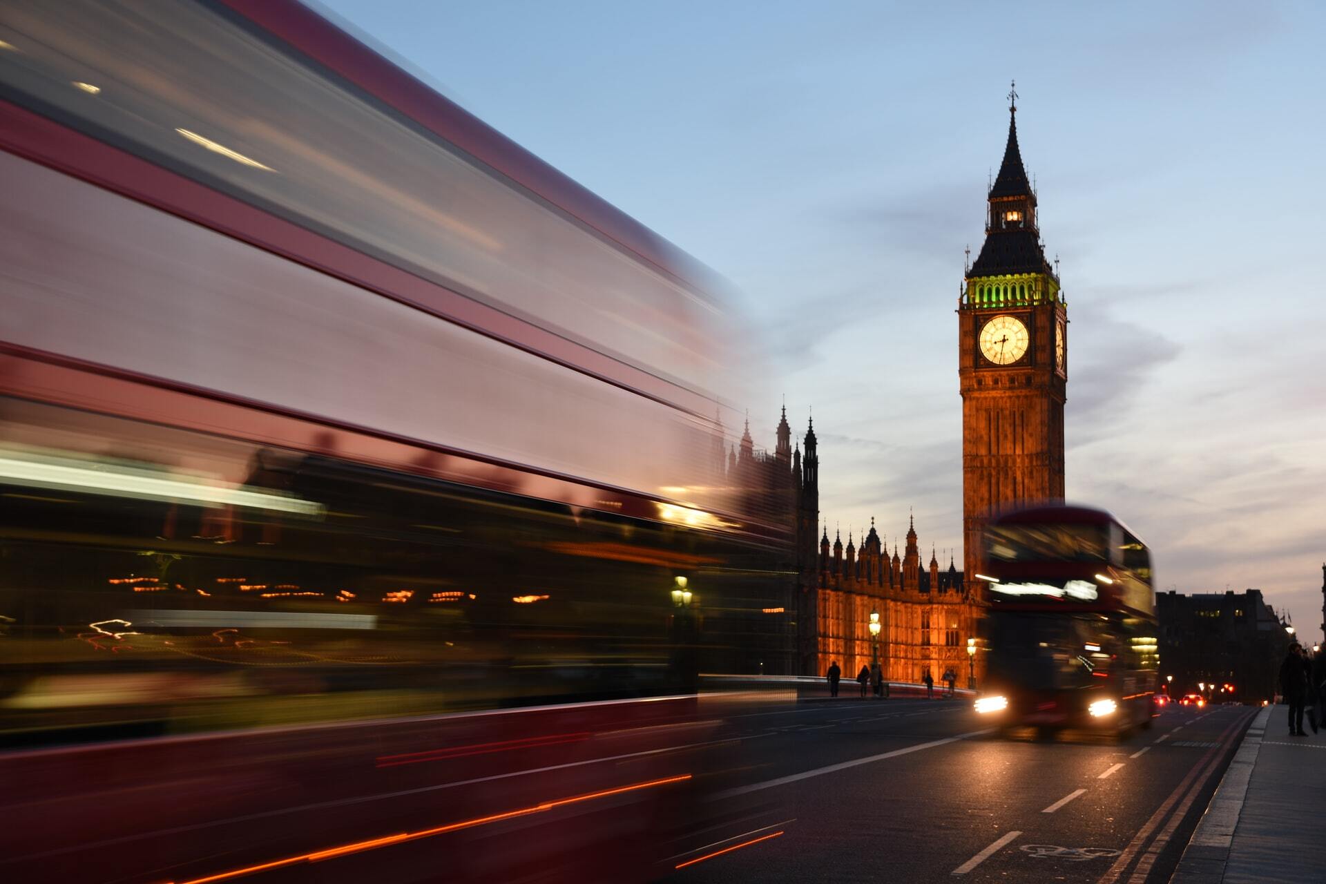 VISIT LONDON