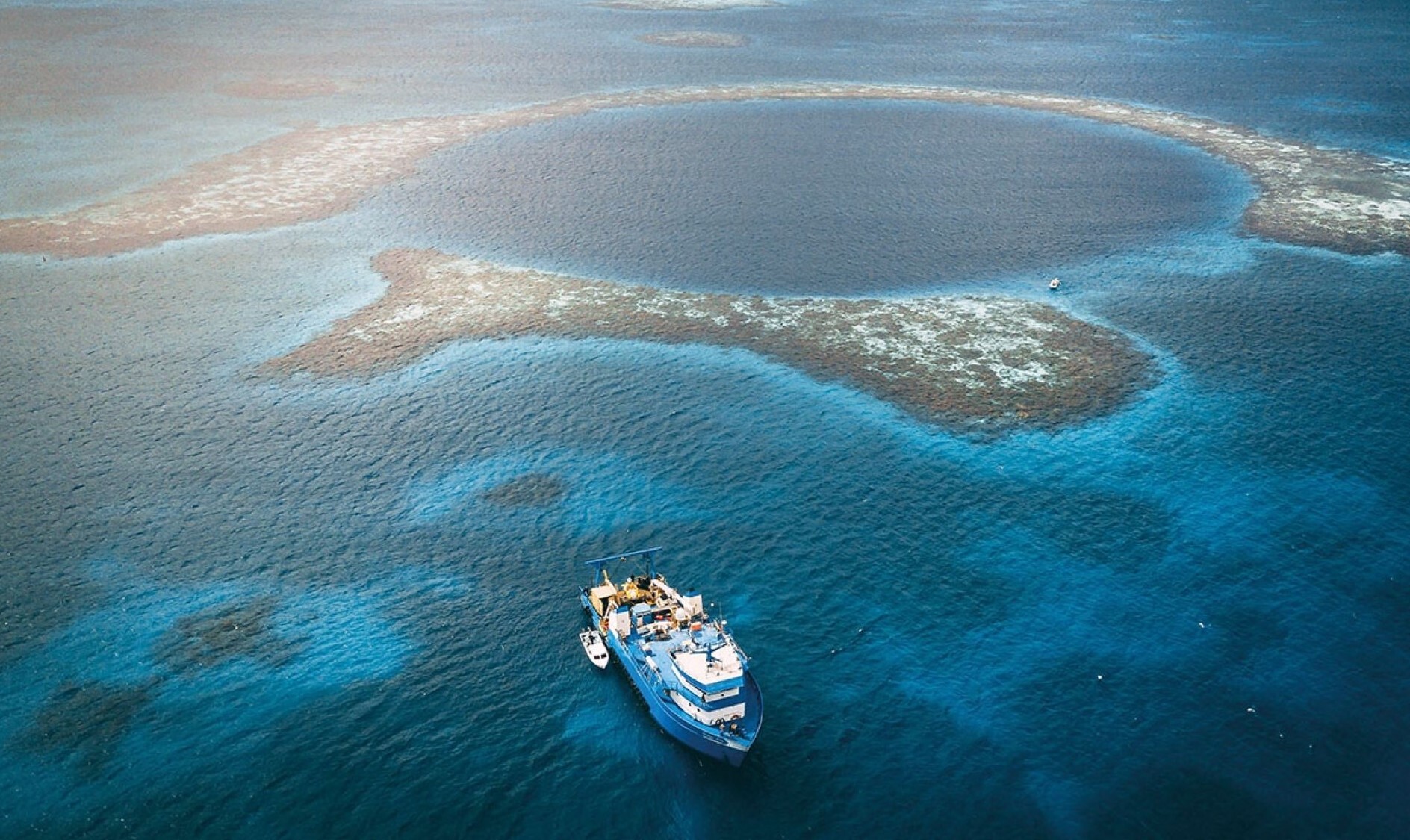See The Great Blue Hole, Belize