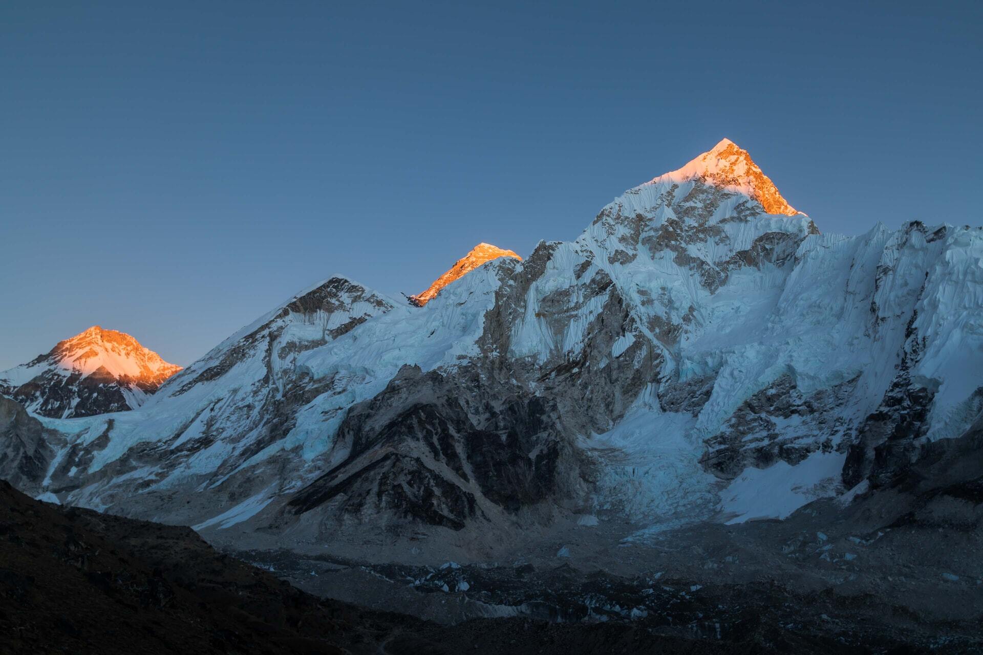 Everest Base Camp Trek 15 Days photo 2
