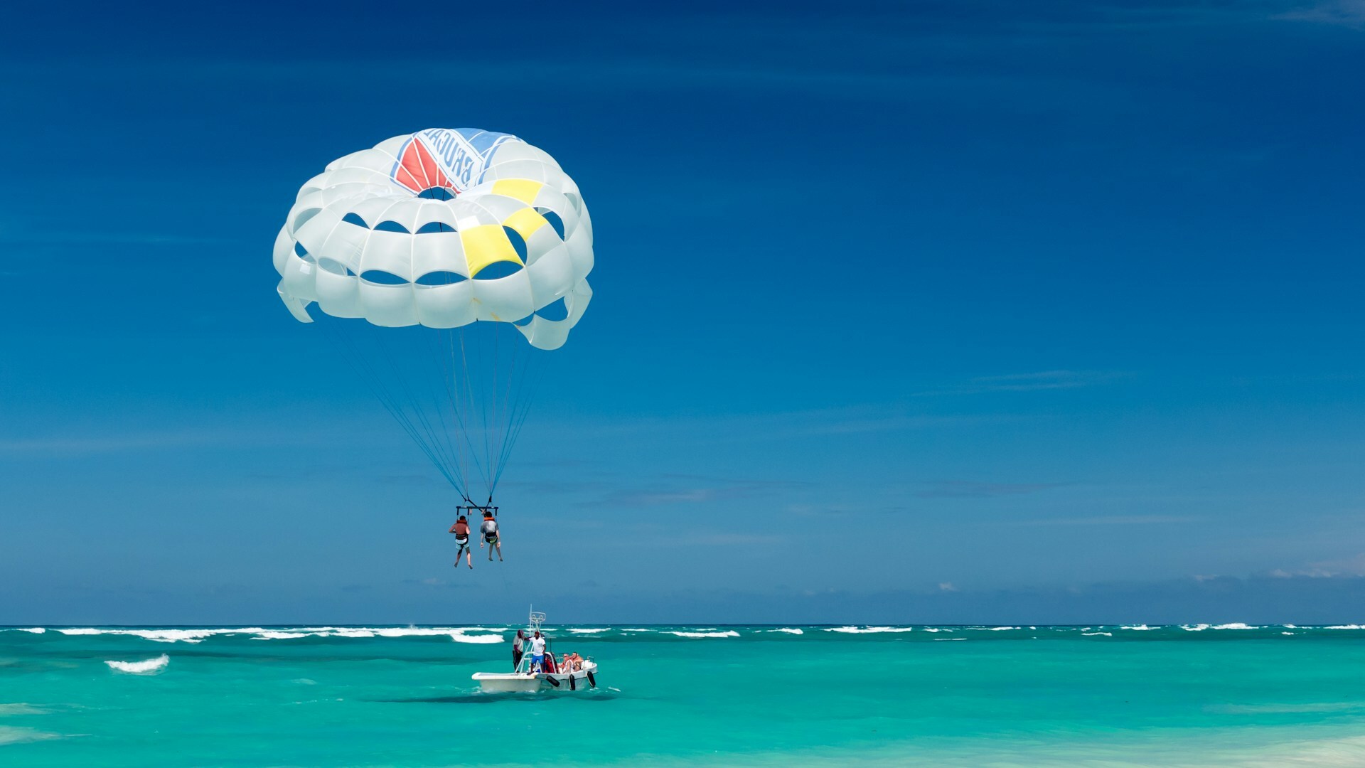 Go Parasailing