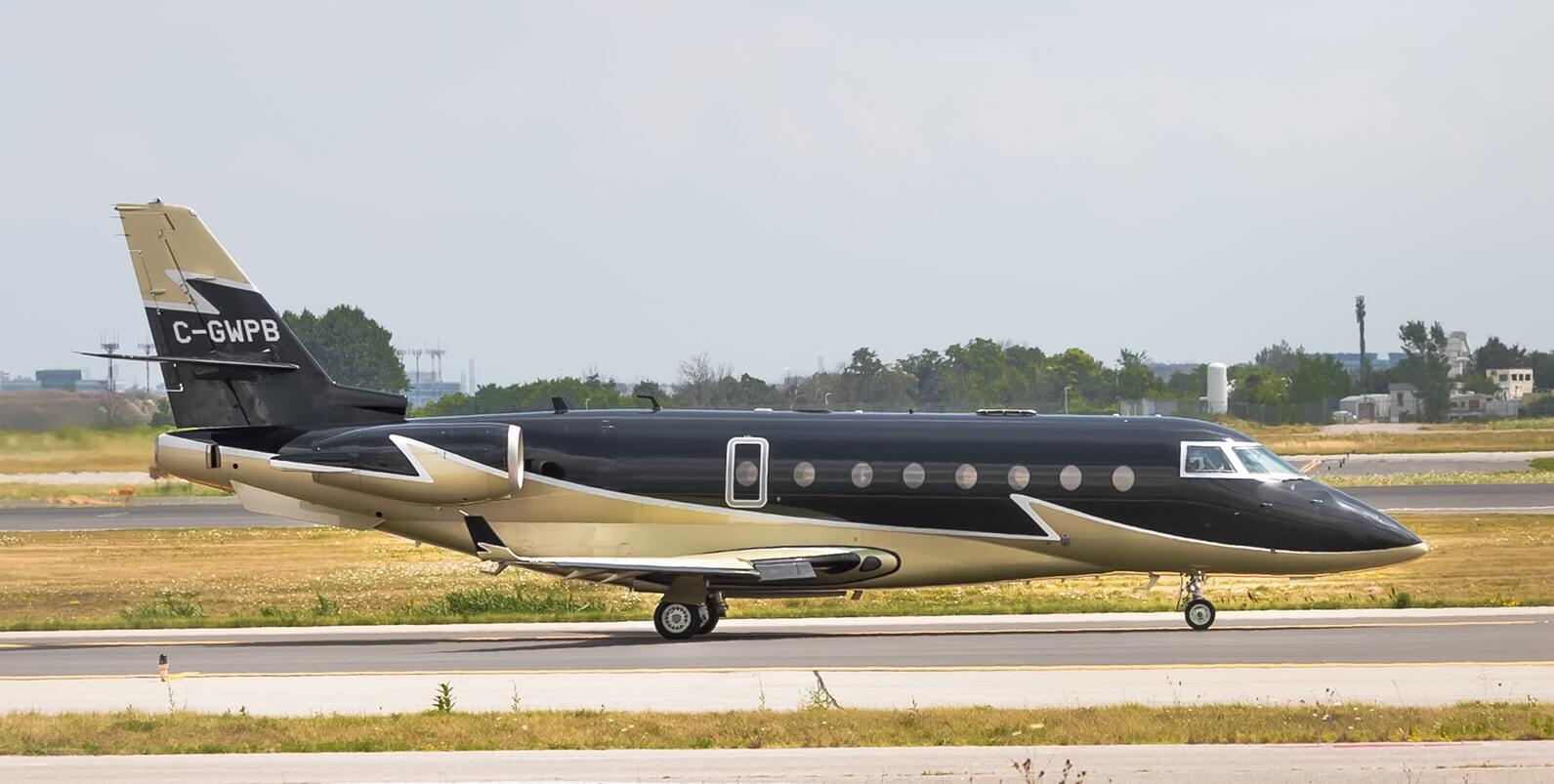Fly in a Private Jet