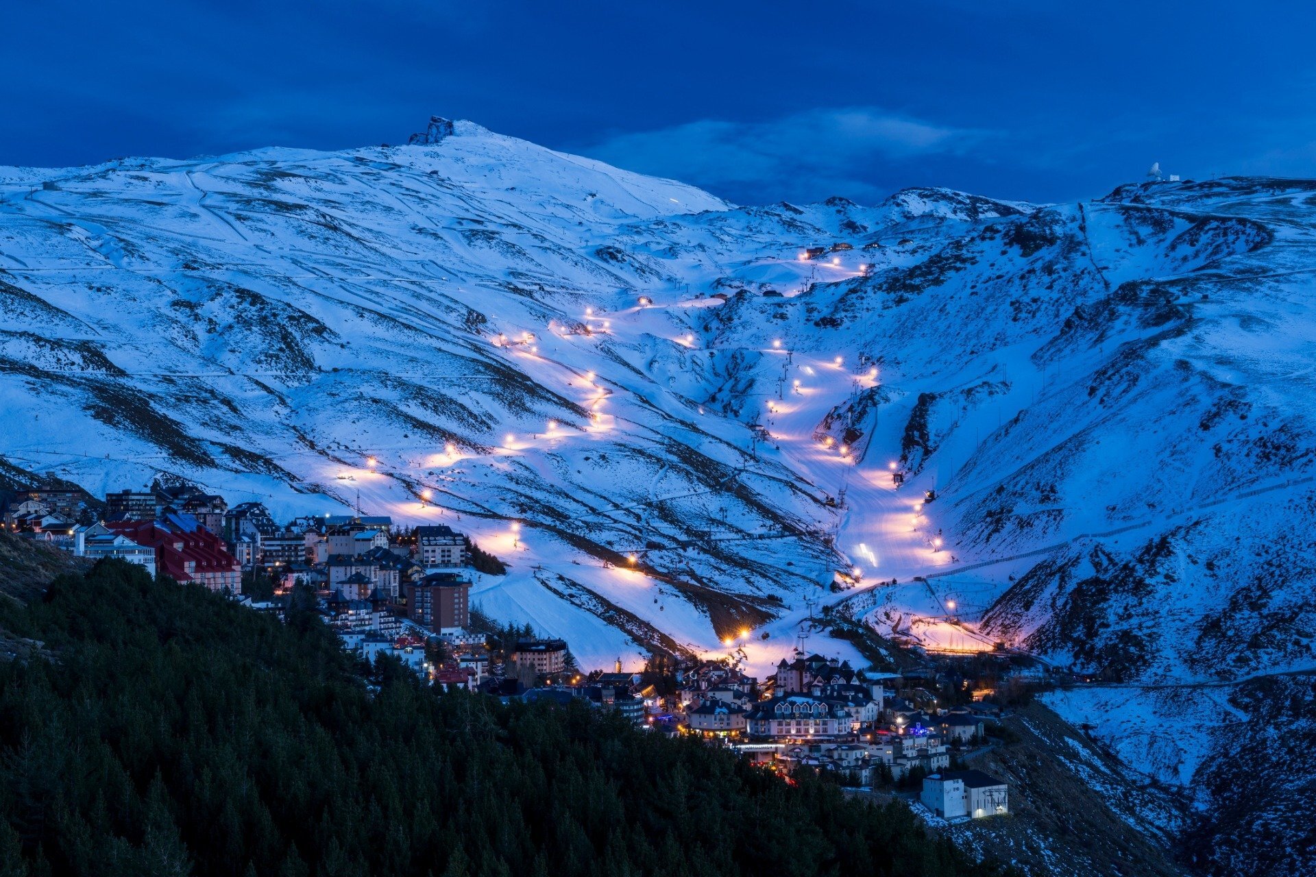 Skiing in Sierra Nevada Spain