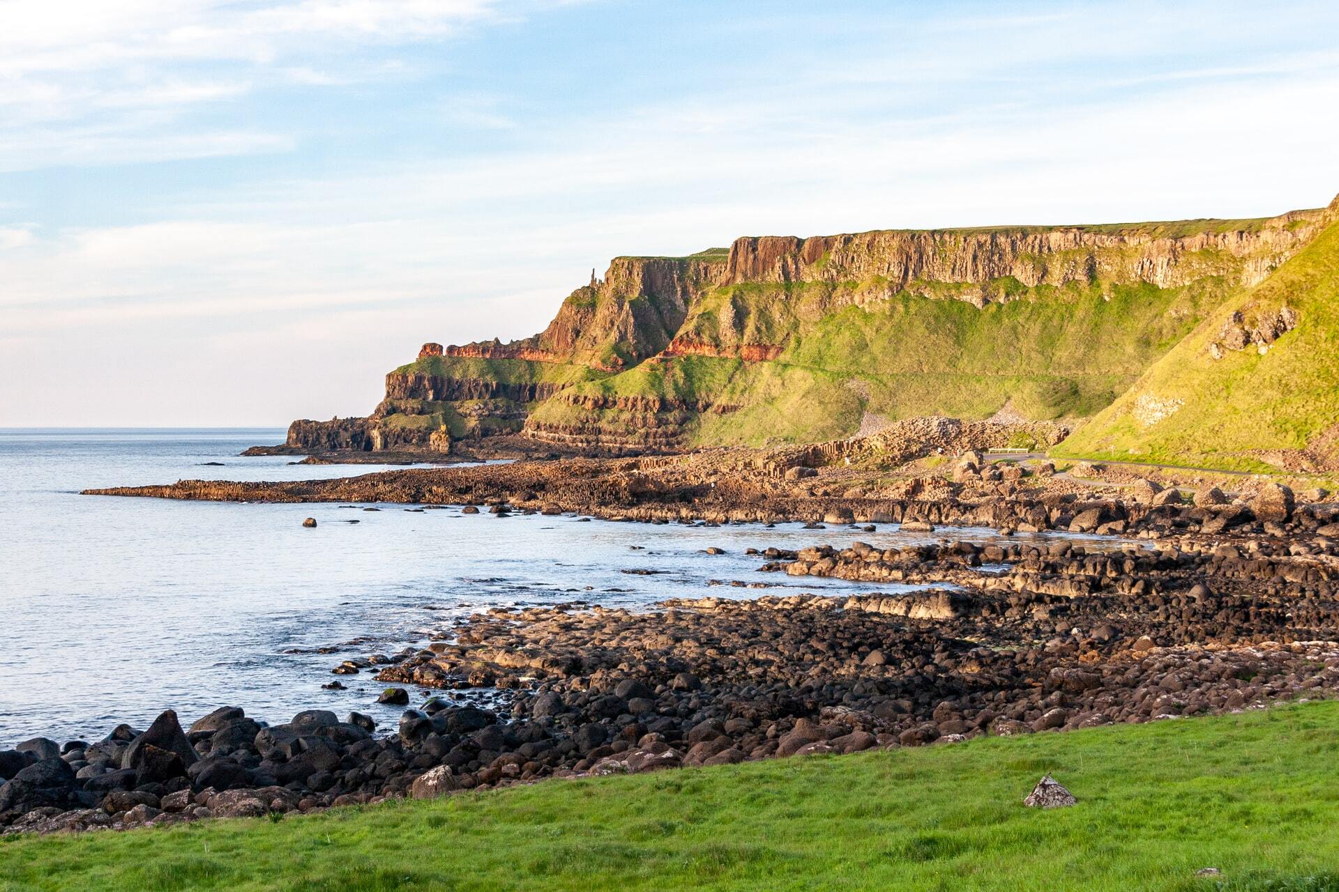 Belfast Shore Excursion: Giant's Causeway and Belfast Tour